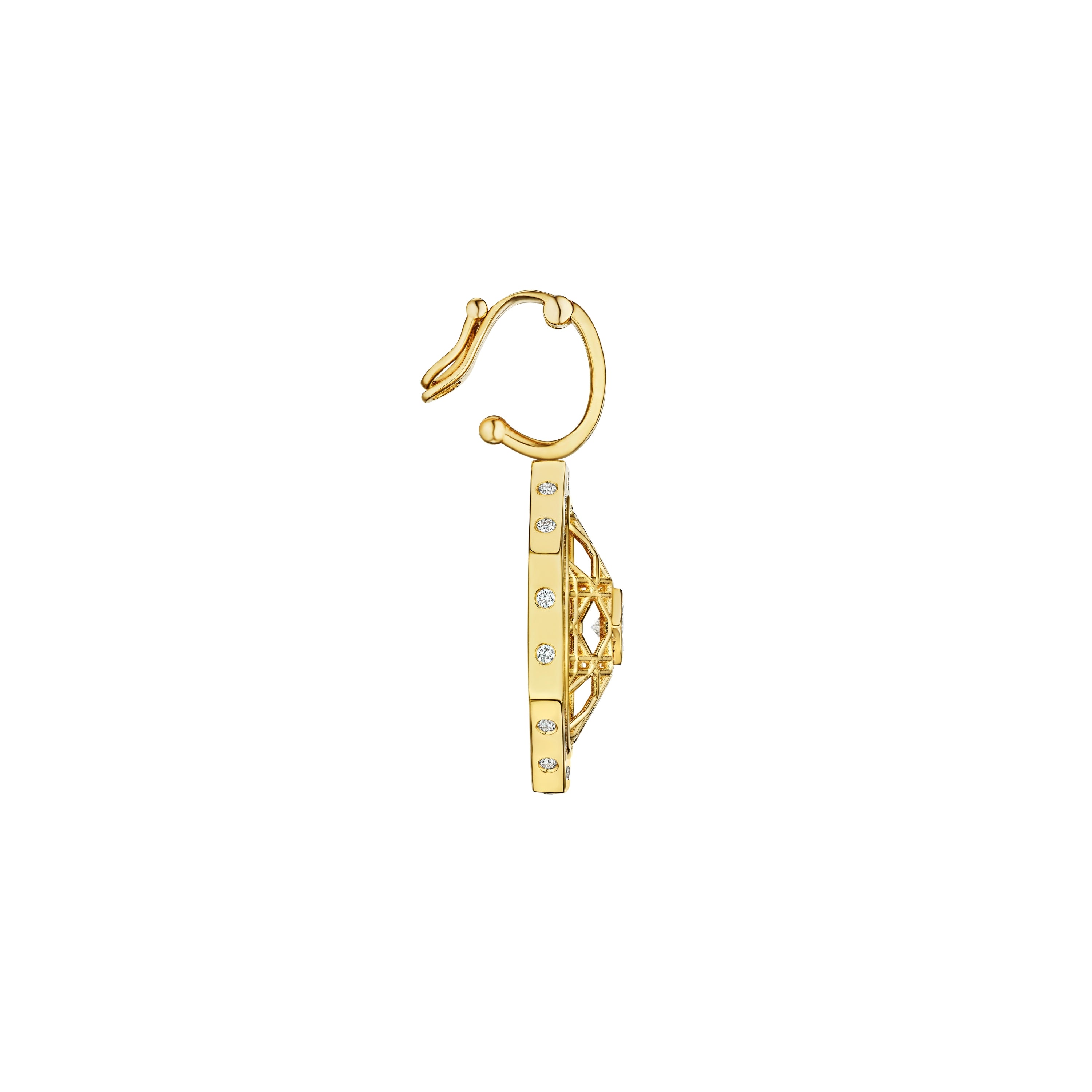 Doudou Pendant, 18K yellow gold, Ti Diamonds and Princess cut